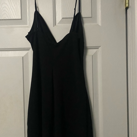 - Windsor size medium high slit long cocktail dress. - Picture 5 of 6